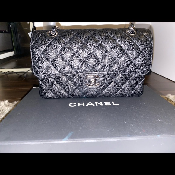 Small classic chanel flap bag - Picture 3 of 14